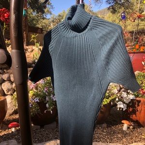 Athleta short sleeve sweater